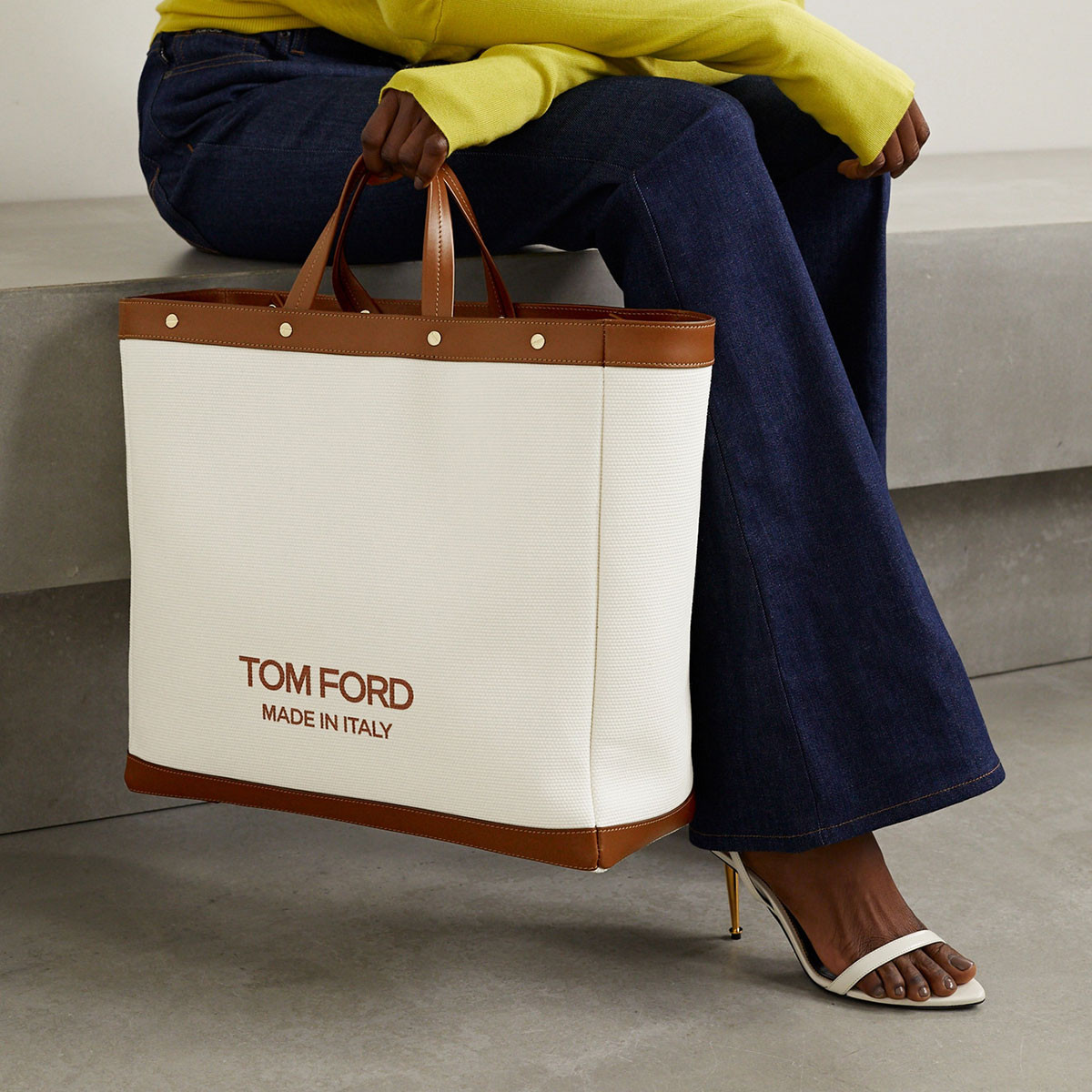 VẢI CANVAS LÀ GÌ VÀ CÁC ỨNG DỤNG PHỔ BIẾN CỦA NÓ NGÀY NAY